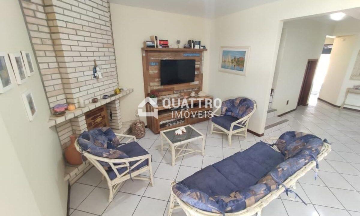 12_f91950d232b375804b3717ffb4a991fd